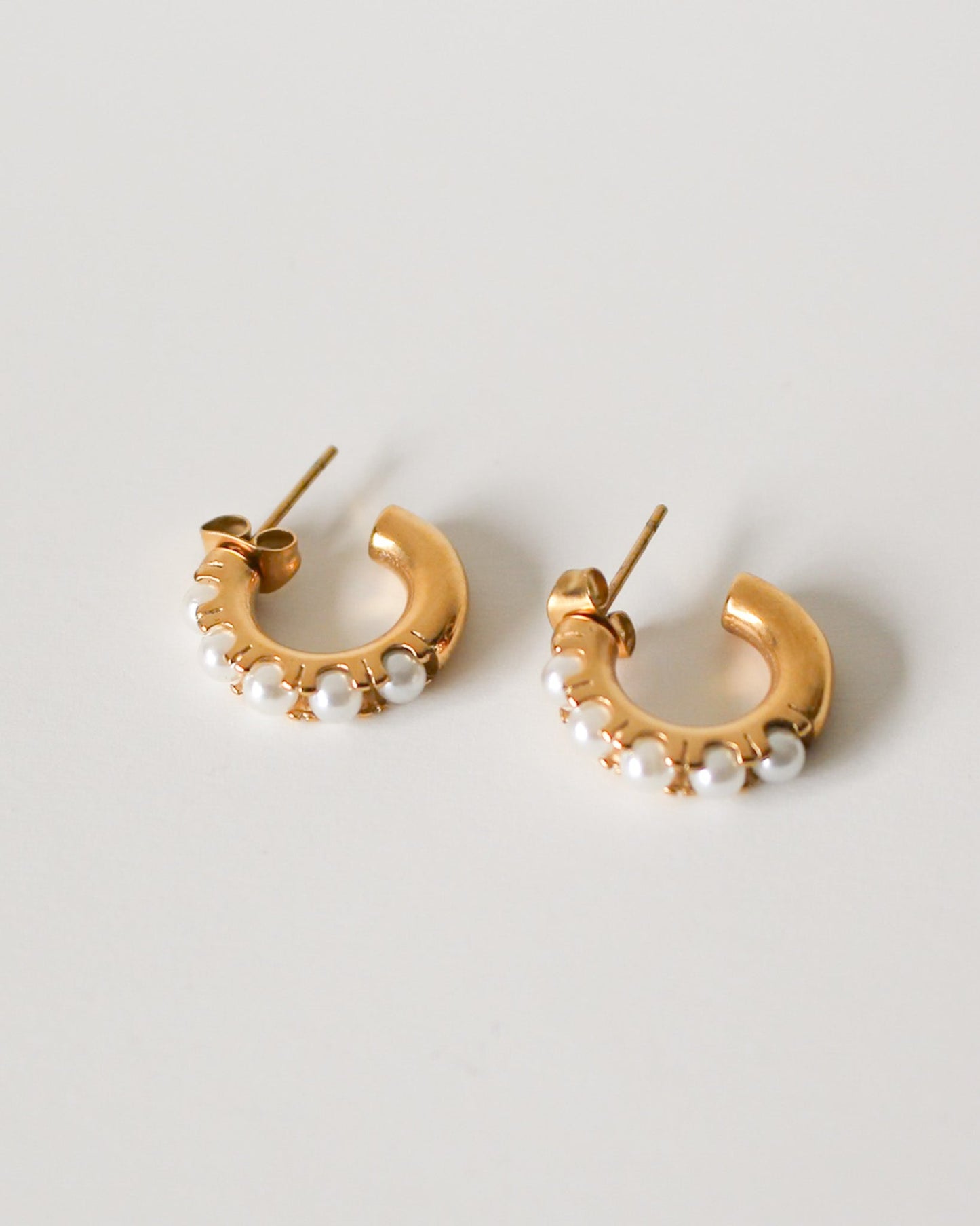 Antoinette Pearl Hoop Earrings