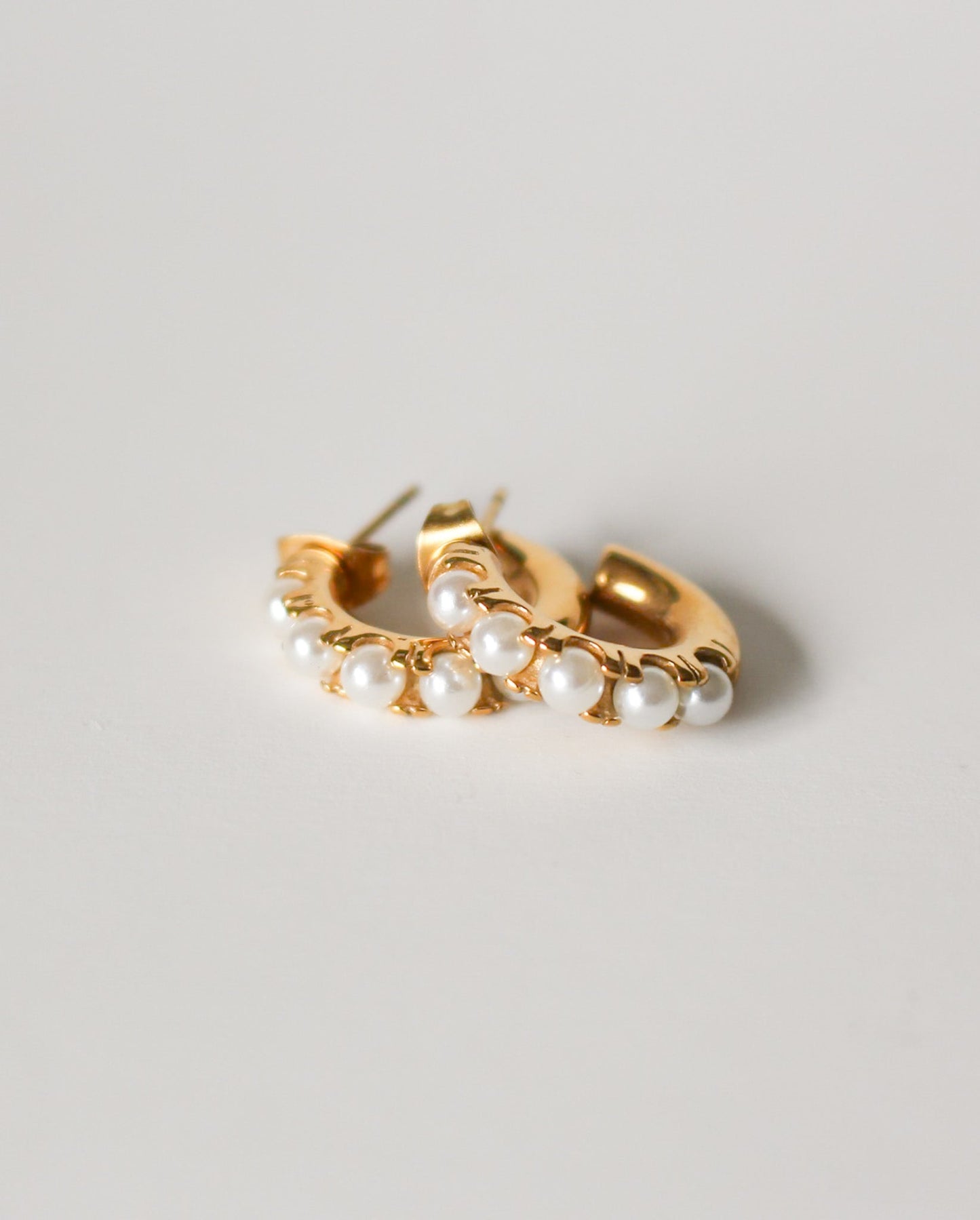 Antoinette Pearl Hoop Earrings