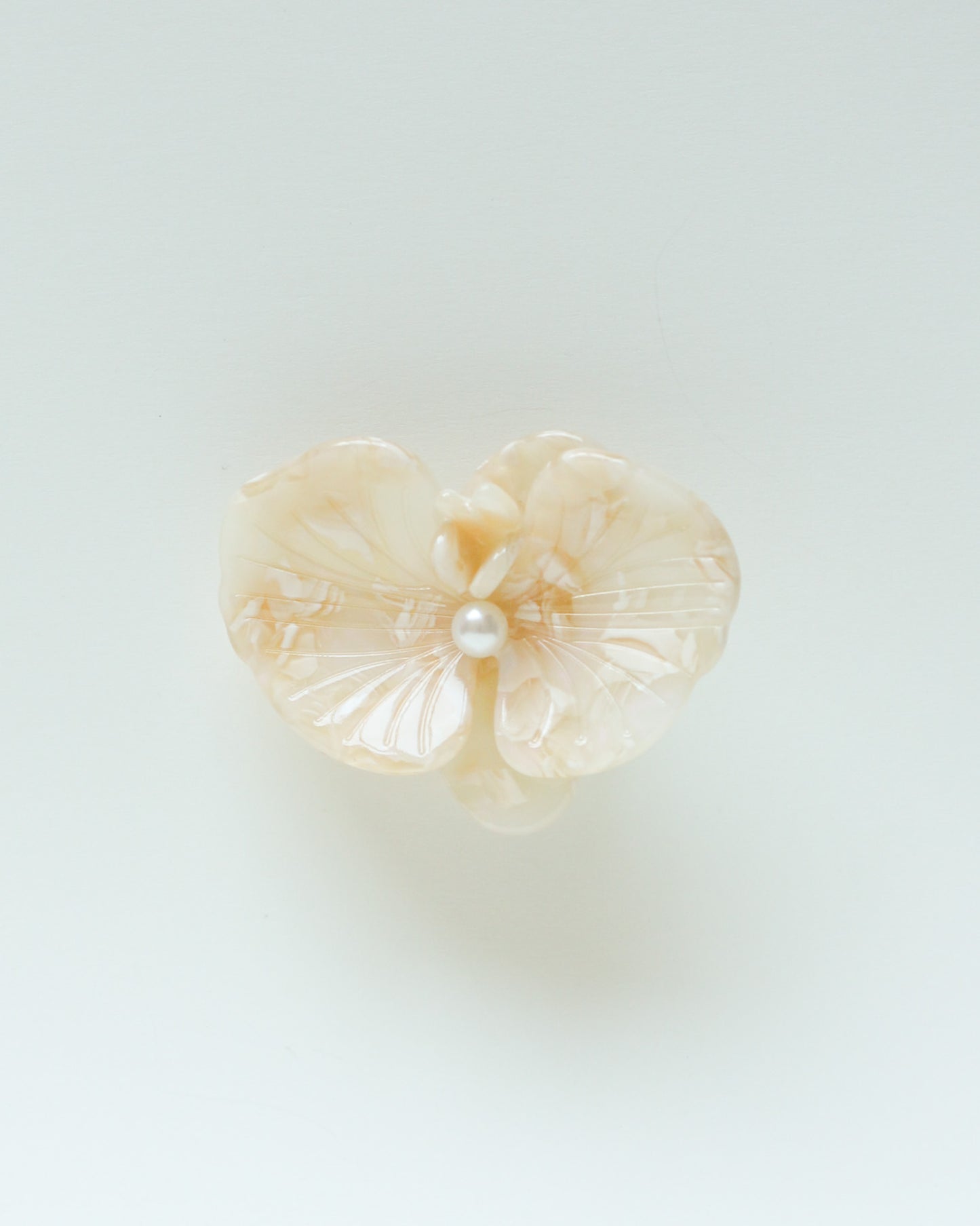 Orchid Hair Clip in Pearl
