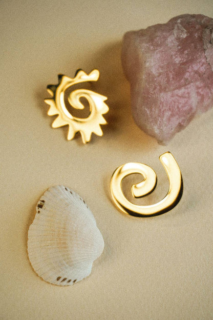 Caracol & Espiral Gold Stud Earrings