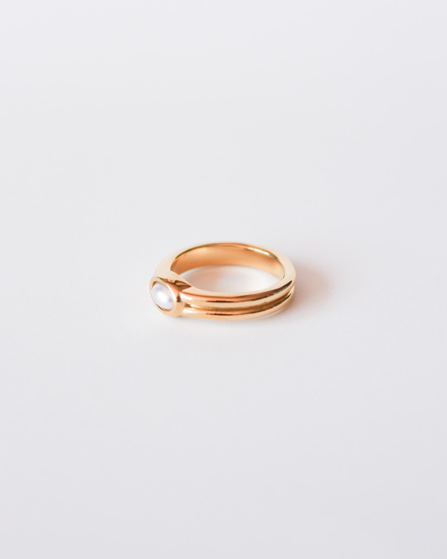 Celine Pearl Ring - Or - Bon Femmes - Gold Ring - Pearl Ring