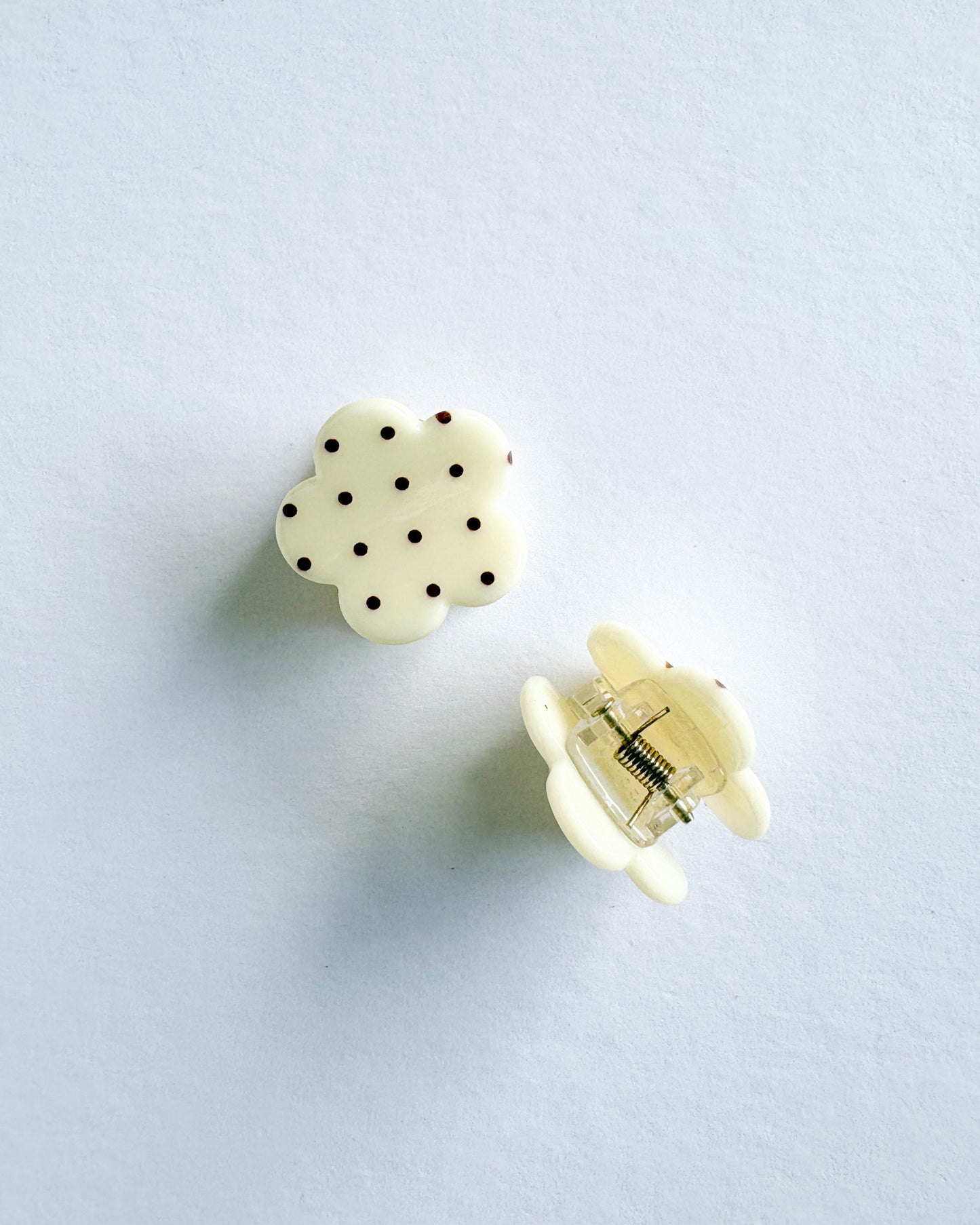 White Daisy Polka Dot Hair Clip