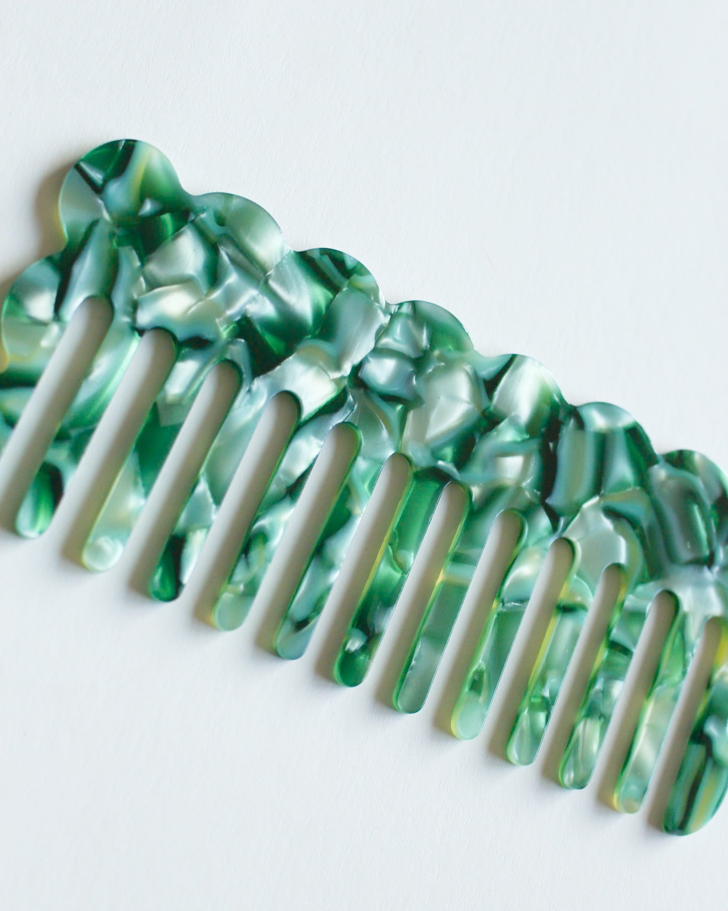 Scalloped Comb in Emerald