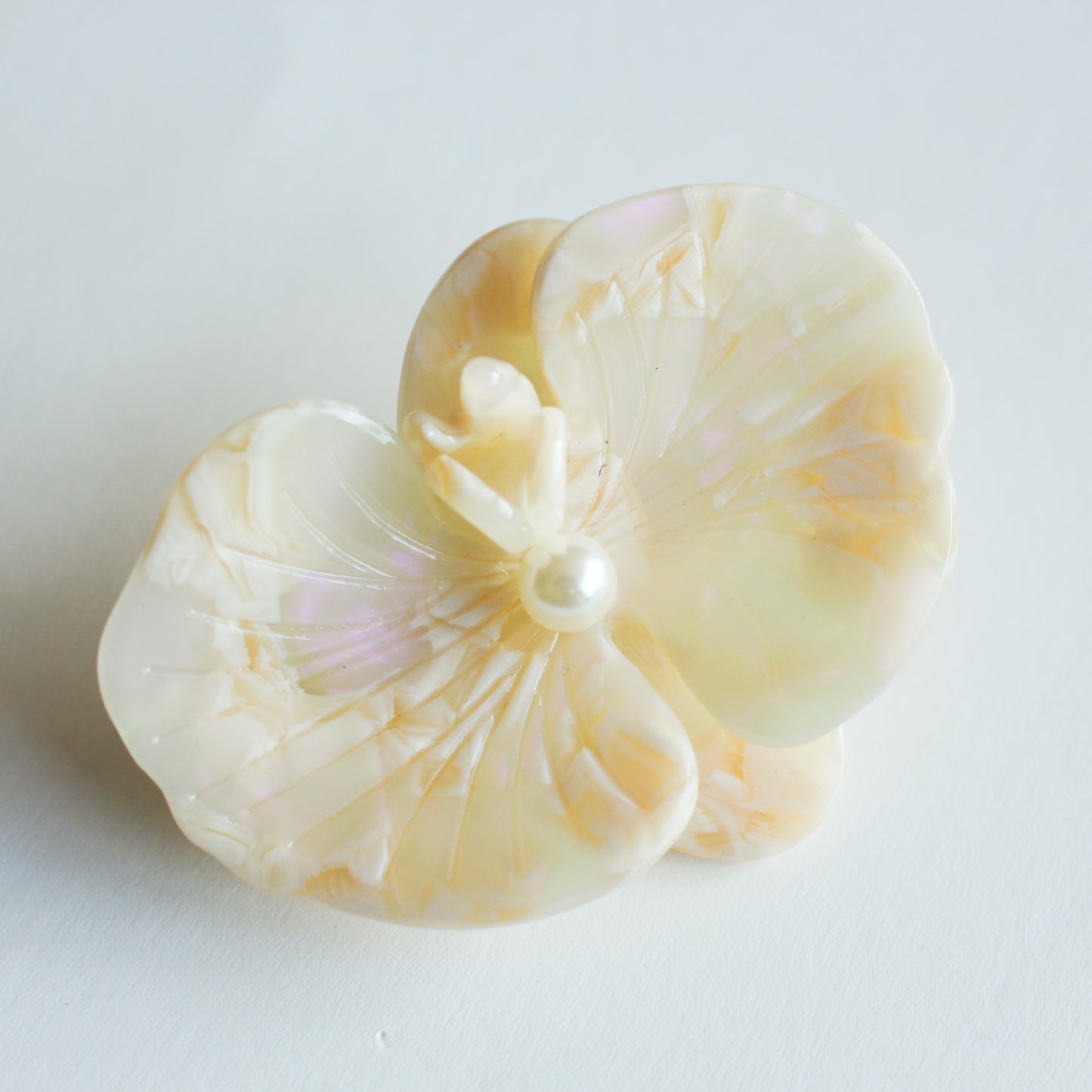 Orchid Hair Clip in Pearl