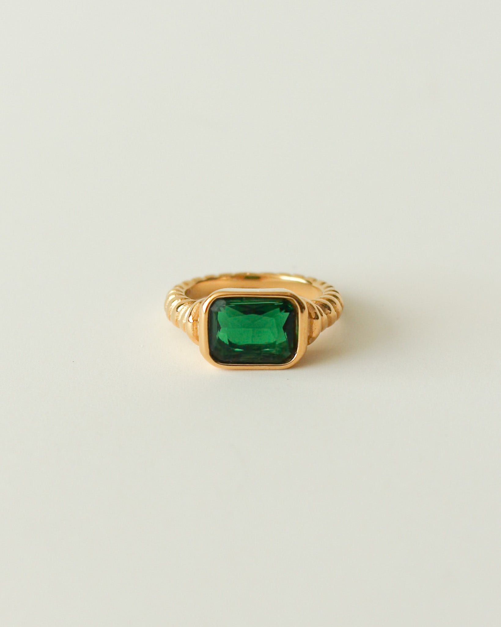 Jules Green Stone Ring - Or Jewelry