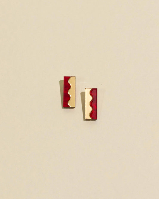 Suni Red Gold Studs Earrings Acrylic