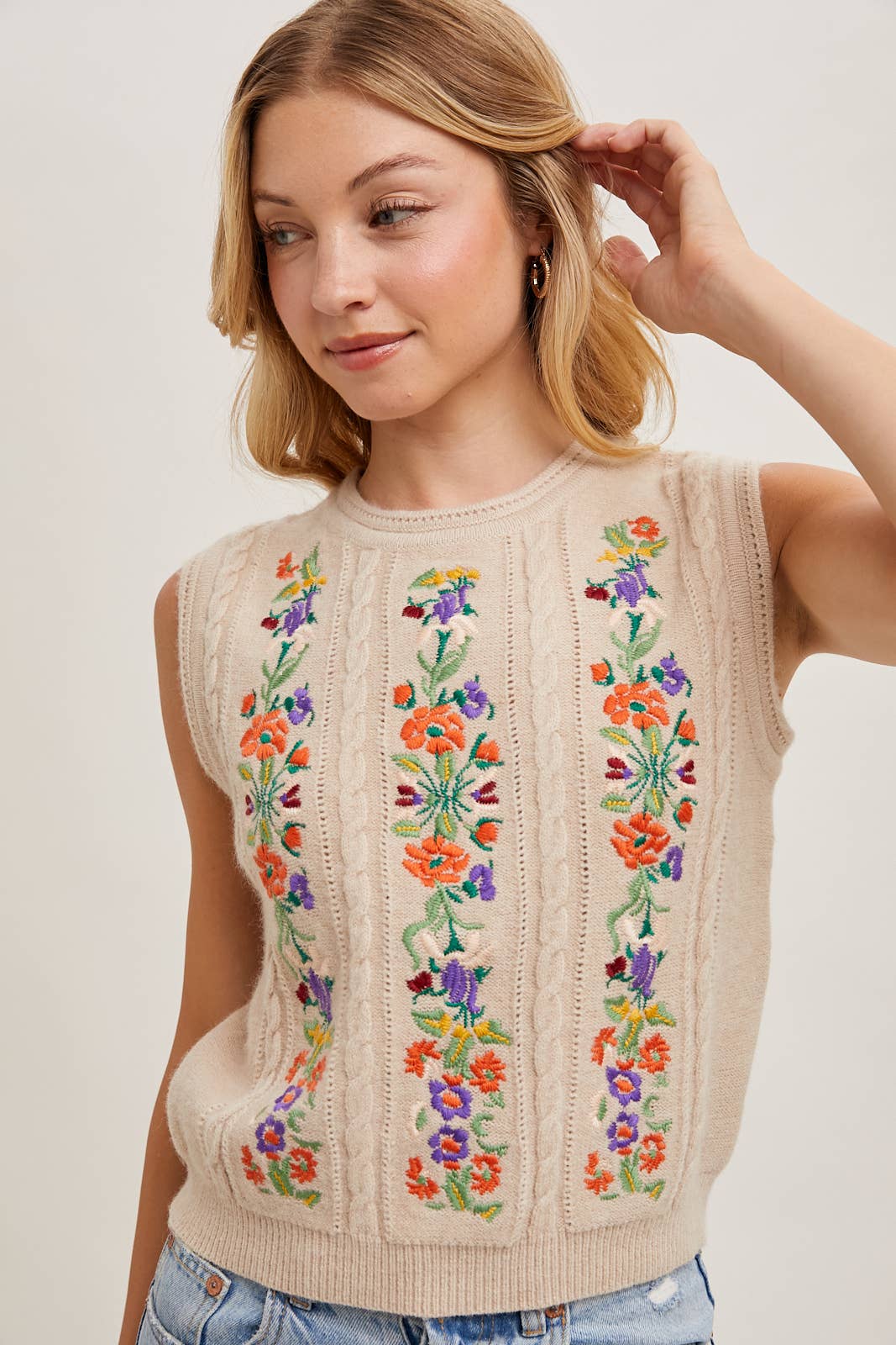 Embroidered Knit Vest