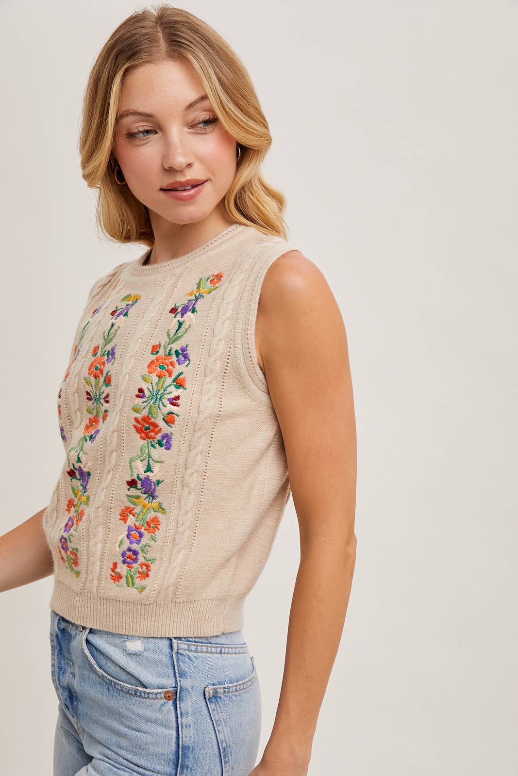 Embroidered Knit Vest