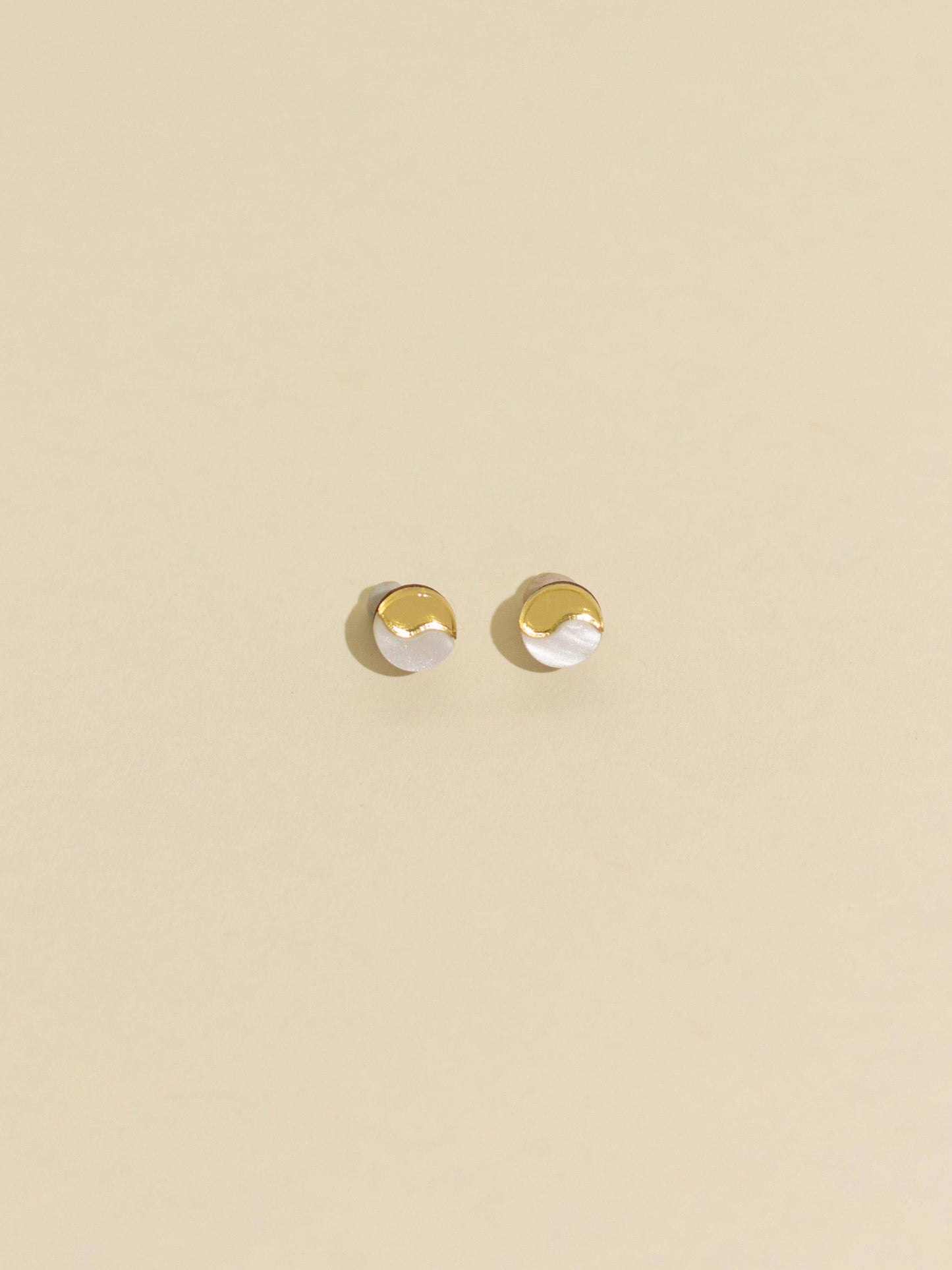 Cade White Acrylic Stud Earrings