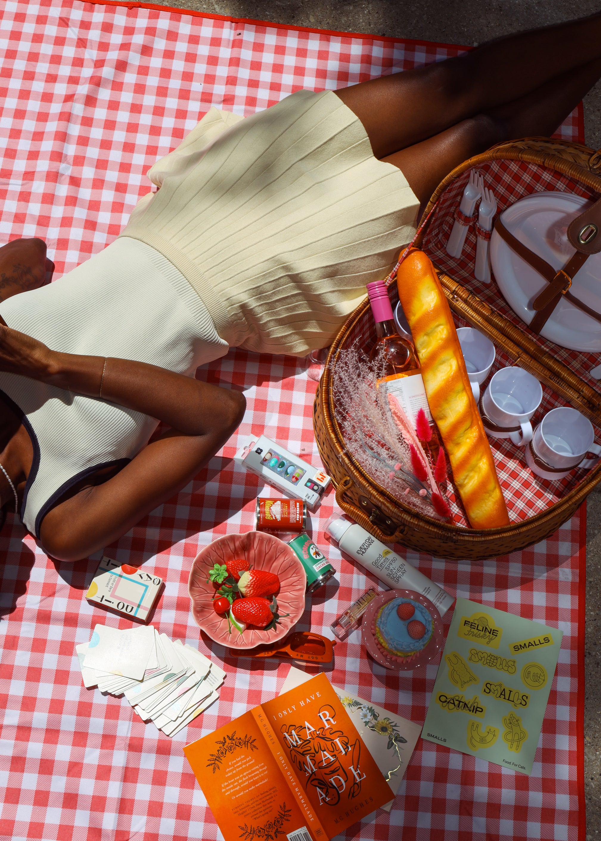 Oranges in a wood bowl