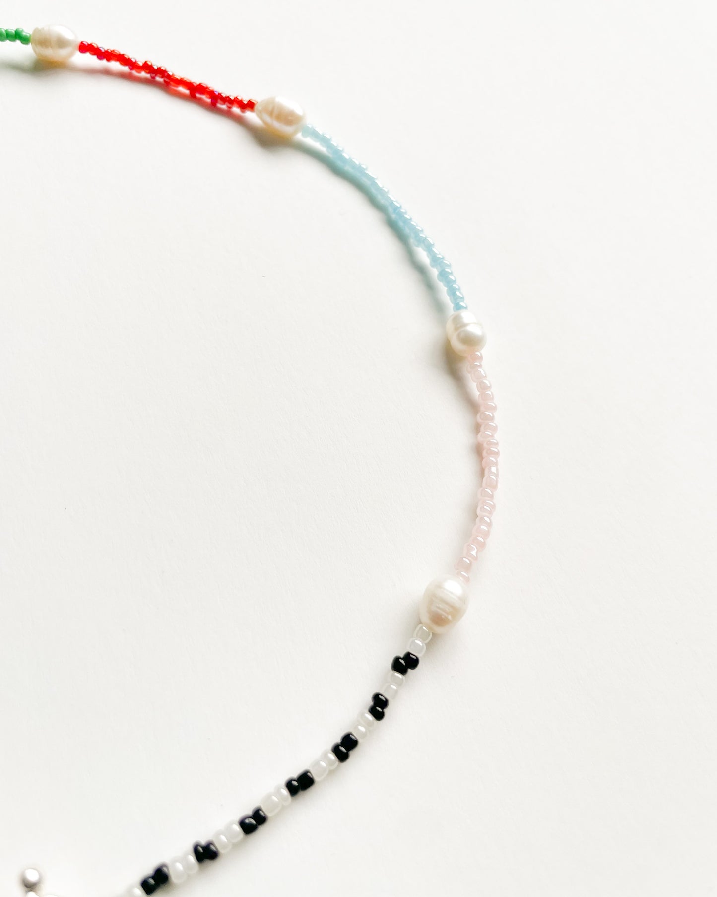 Multicolored Beads and Pearls Necklace